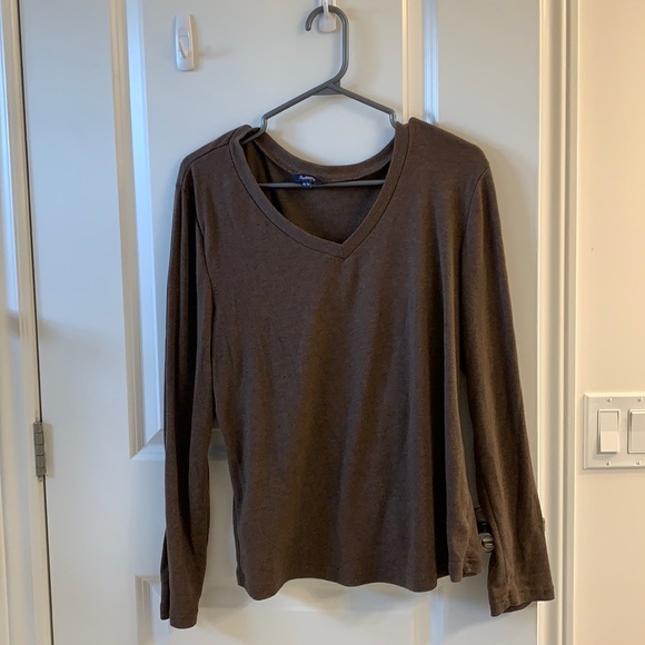 Ladies tan sweater - Picture 1 of 1